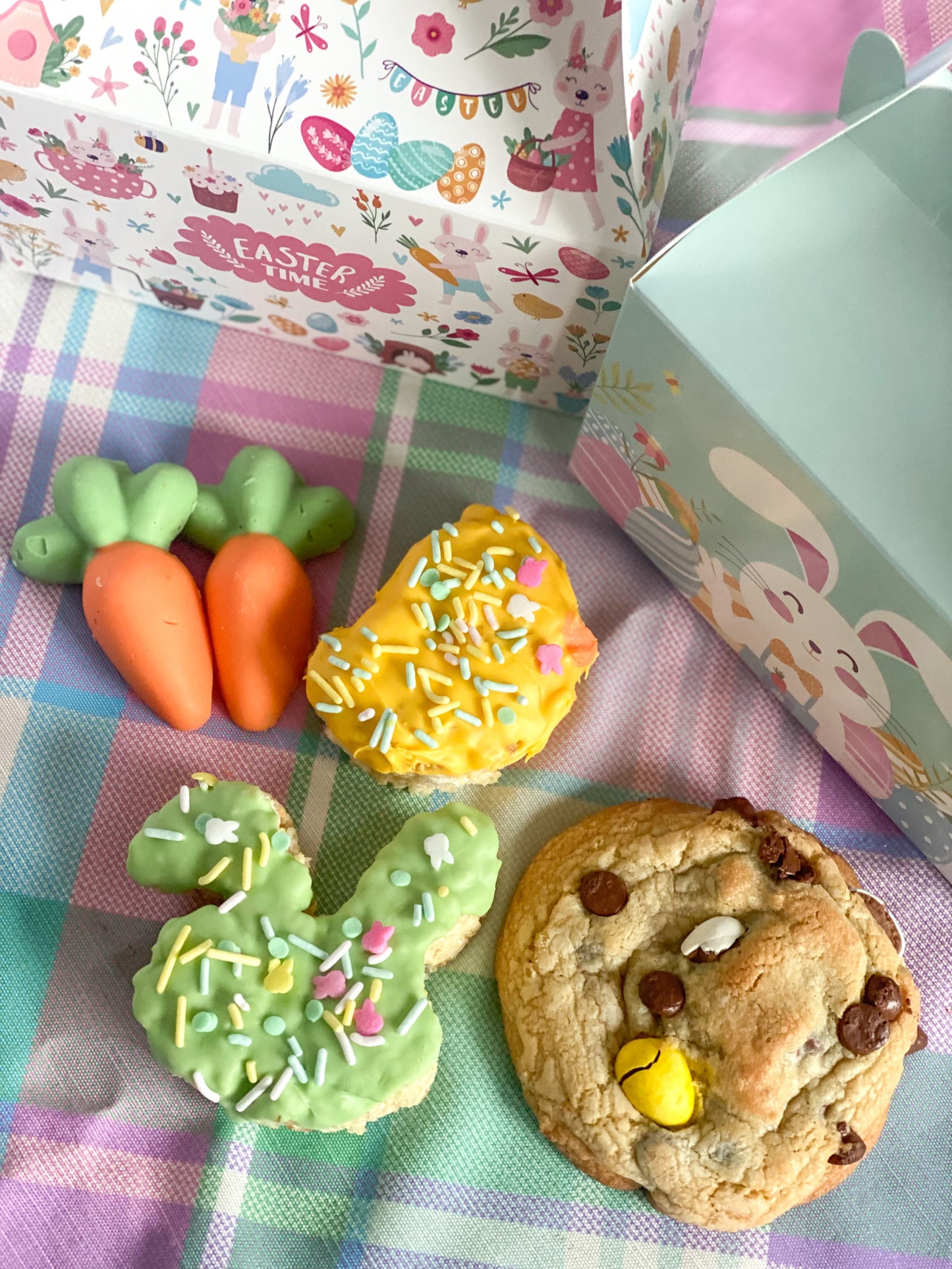 Easter mini treat box